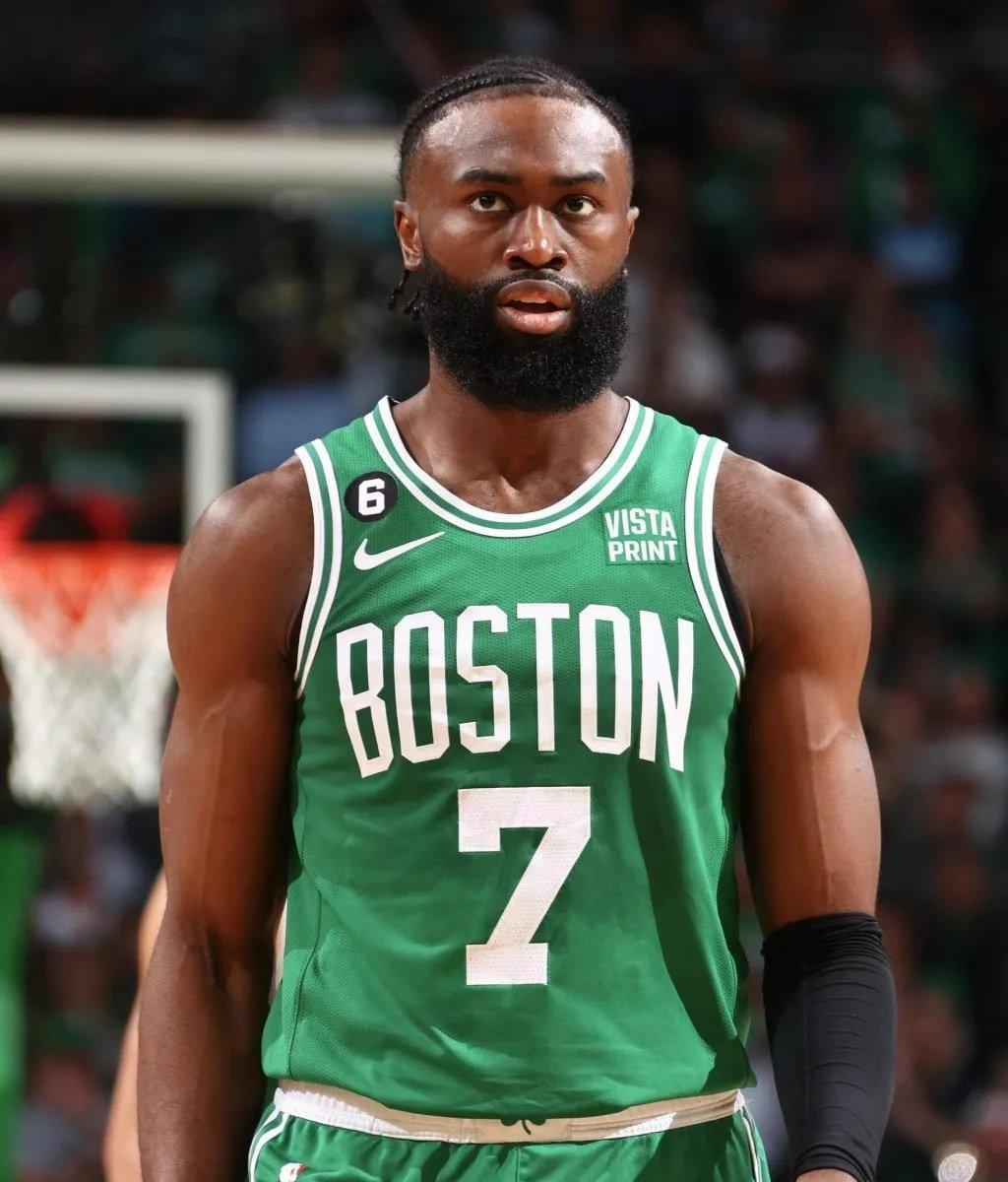 利雅得胜利友谊赛首发：C罗领衔！菲利克斯、伊尼戈在列（利雅得胜利友谊赛首发出炉：C罗挂帅，菲利克斯与伊尼戈入列）