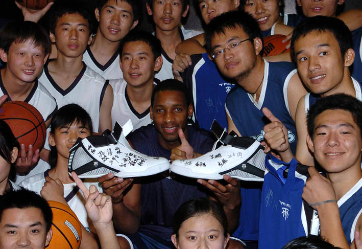 记者：狼队和塞维谈妥1700万欧签胡安卢，但球员想去那不勒斯（记者：狼队已与塞维利亚谈妥1700万欧引进胡安卢，但球员更倾向加盟那不勒斯）