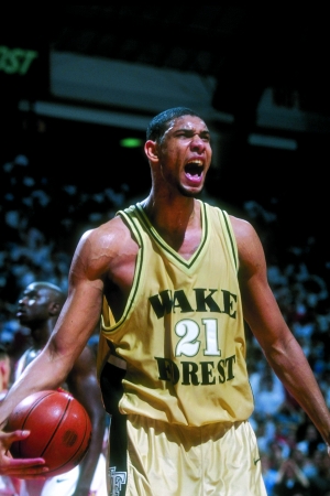 罗体：卢卡库本周末可能归队，预计意超杯半决赛踢米兰时复出（罗体报道：卢卡库周末有望归队，预计意超杯半决赛对阵米兰时复出）