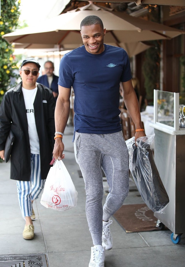 周定洋：虽然有些遗憾，但我为球队今年取得的进步感到自豪（周定洋：虽有遗憾，我仍为球队今年的进步感到自豪）