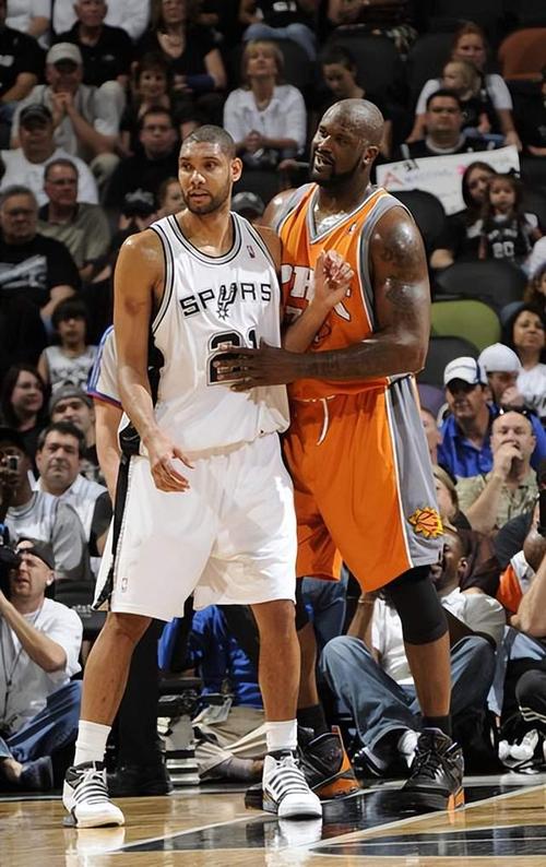 一节花！雷霆首节三分17中11，领先爵士25分（首节三分雨！雷霆17投11中，一节领先爵士25分）