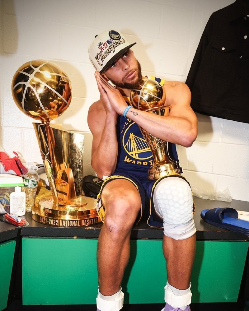 查尔顿官方：在昨日英冠比赛中一名球迷突发疾病不幸离世（查尔顿官方通告：昨日英冠比赛一名球迷因突发疾病去世）