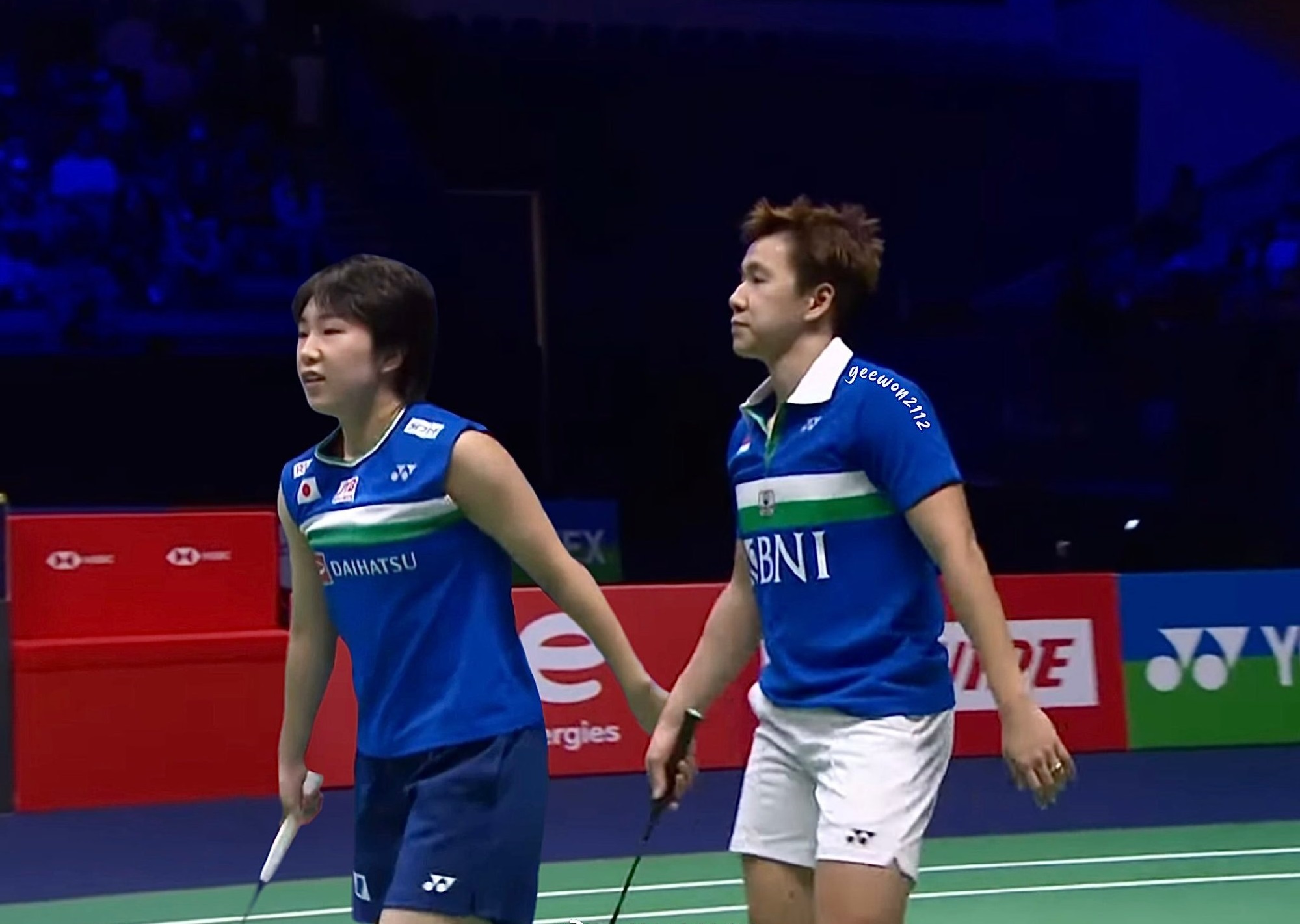 李爽般的电 李爽般的电